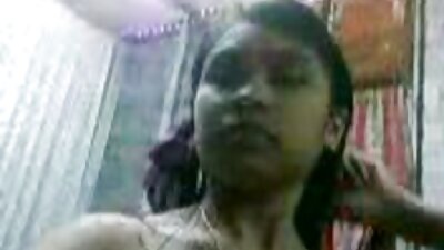 Blowjob lan jinis ratu kene dheweke nggunakake tutuk menehi lisan kesenengan